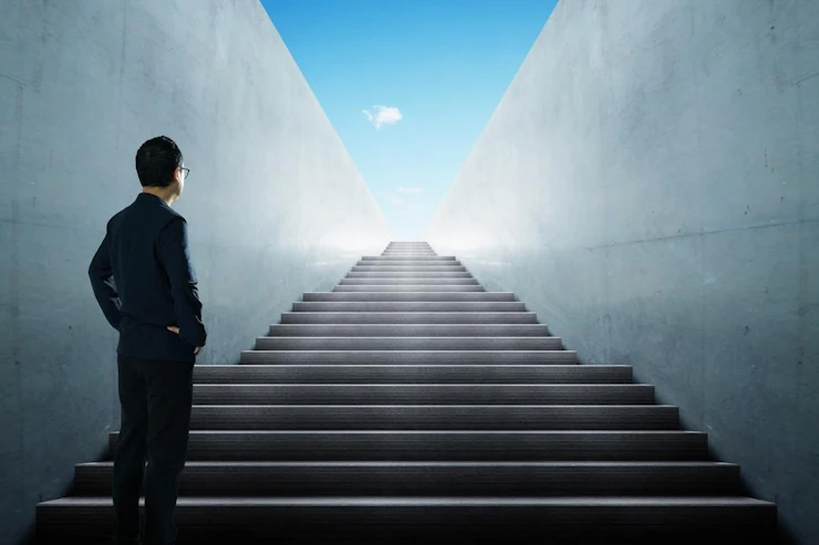manager-stepping-up.webp
