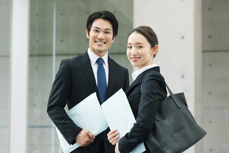 pros-of-graduate-recruitment1.webp