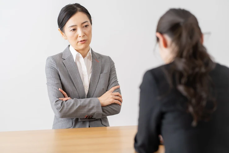 demotivating-manager-1